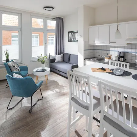 Regina Maris, 2 Apartment